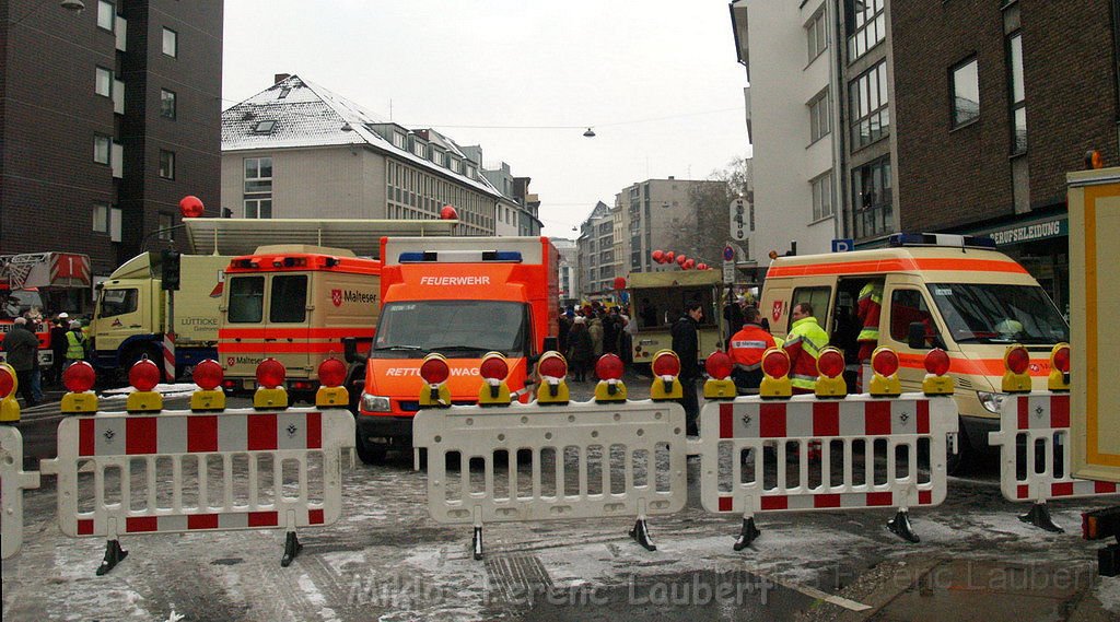 Feuerwehr Rettungsdienst Koelner Rosenmontagszug 2010 P003.JPG